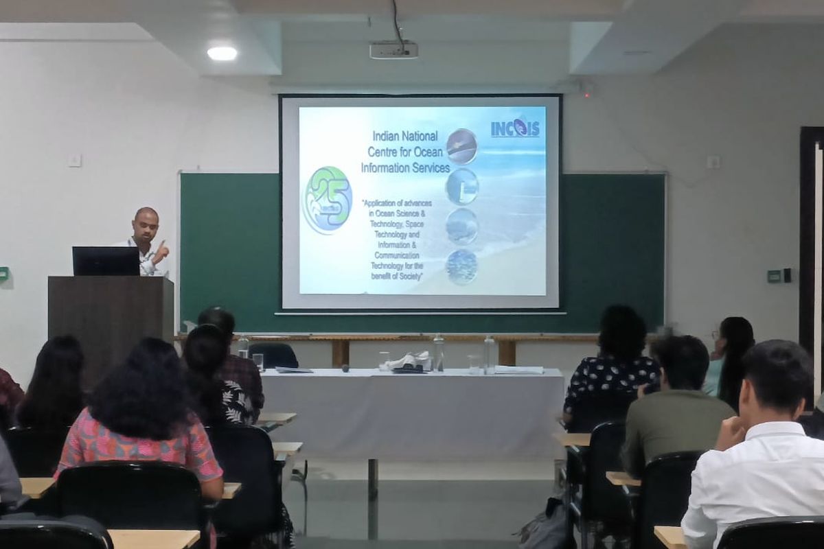 Talk on Marine Ecological Applied Research
